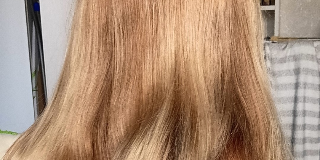 При выпадении волос мне помогло самое простое и бесплатное средство