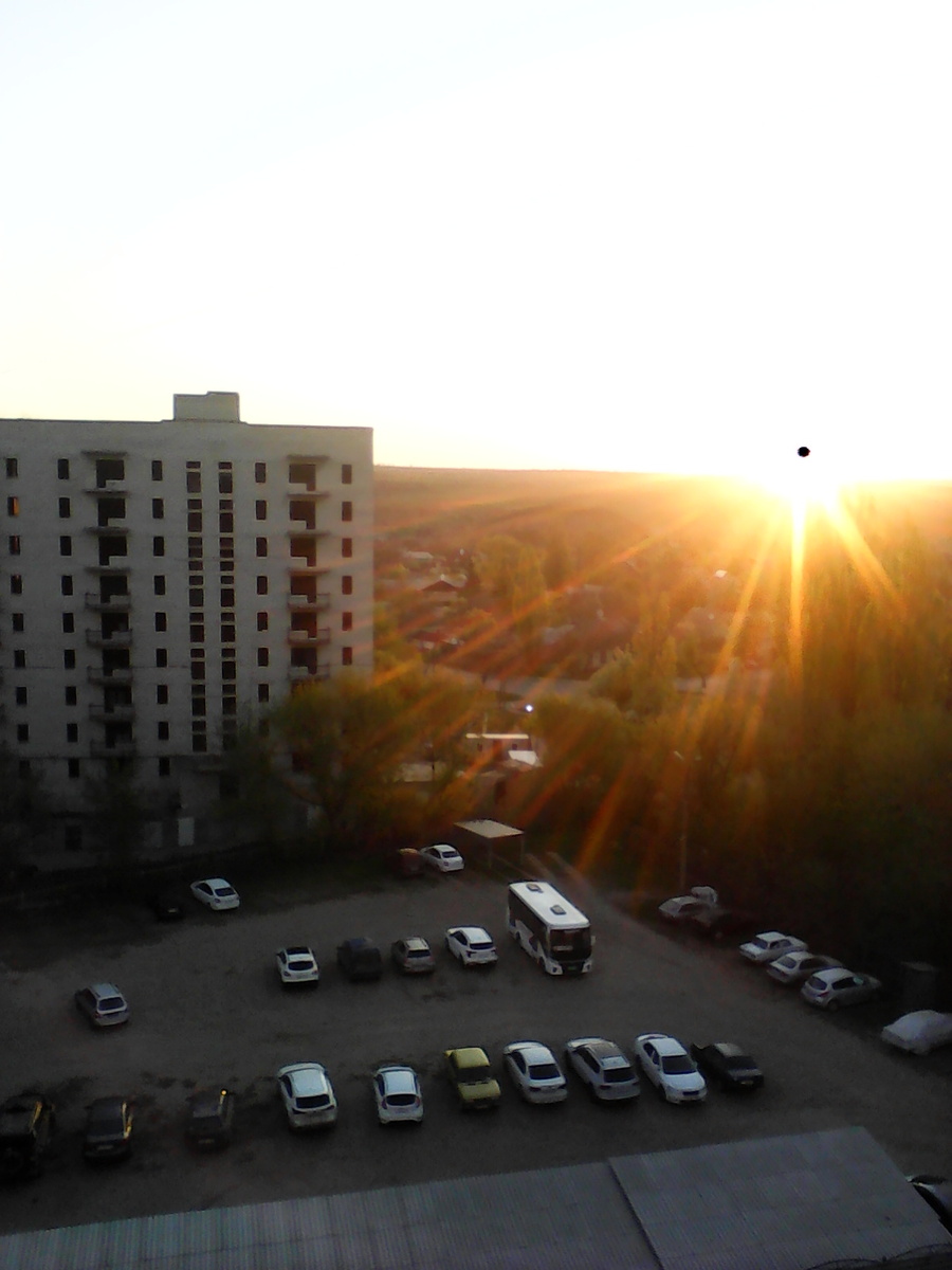 Дом строят.медленно но уверенно 