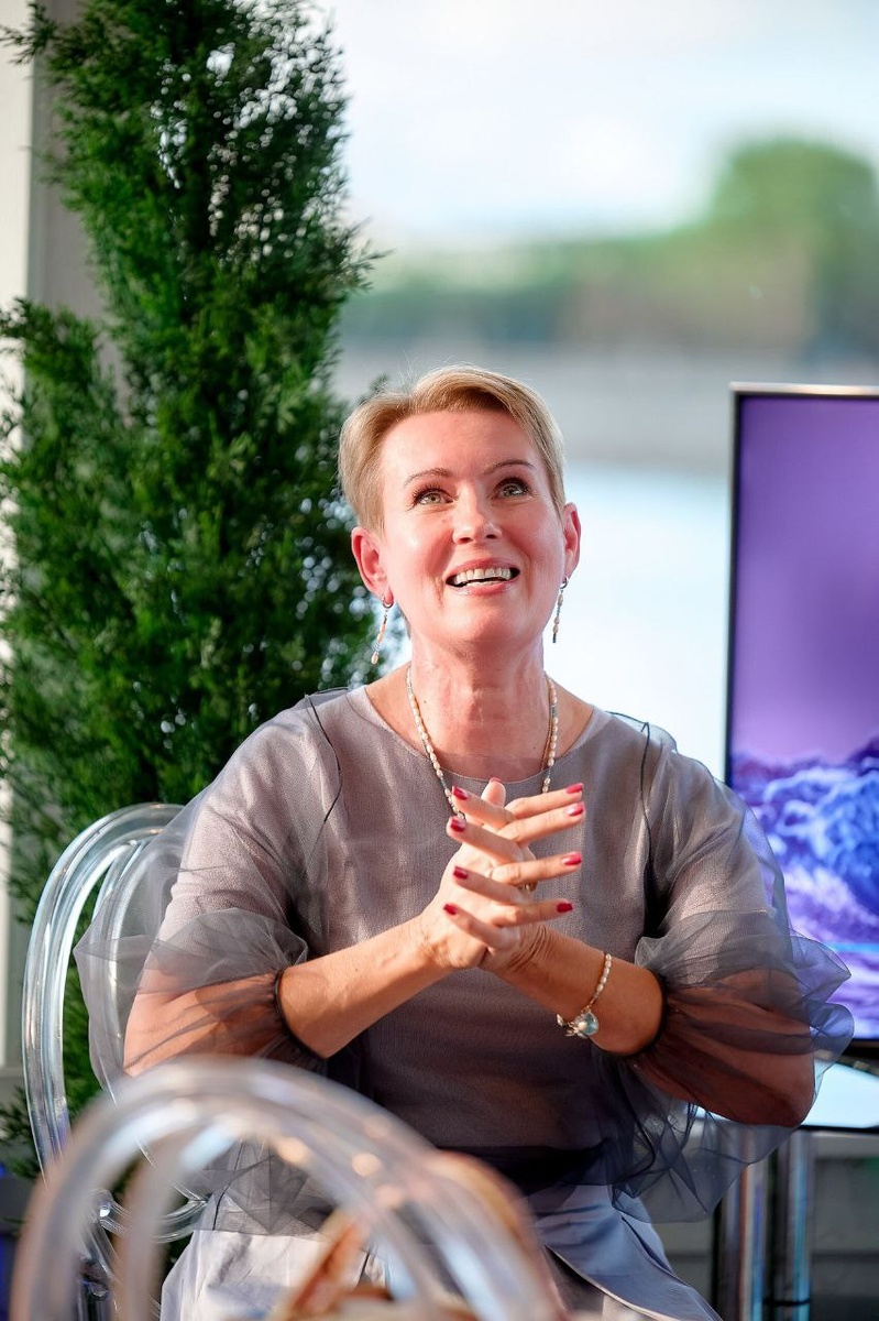 Автор. Фотография сделана на презентации нового сборника рассказов "Мать велела герань не поливать"