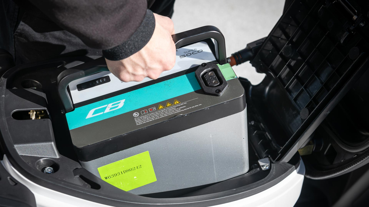 АКБ электромотоцикла Super Soco