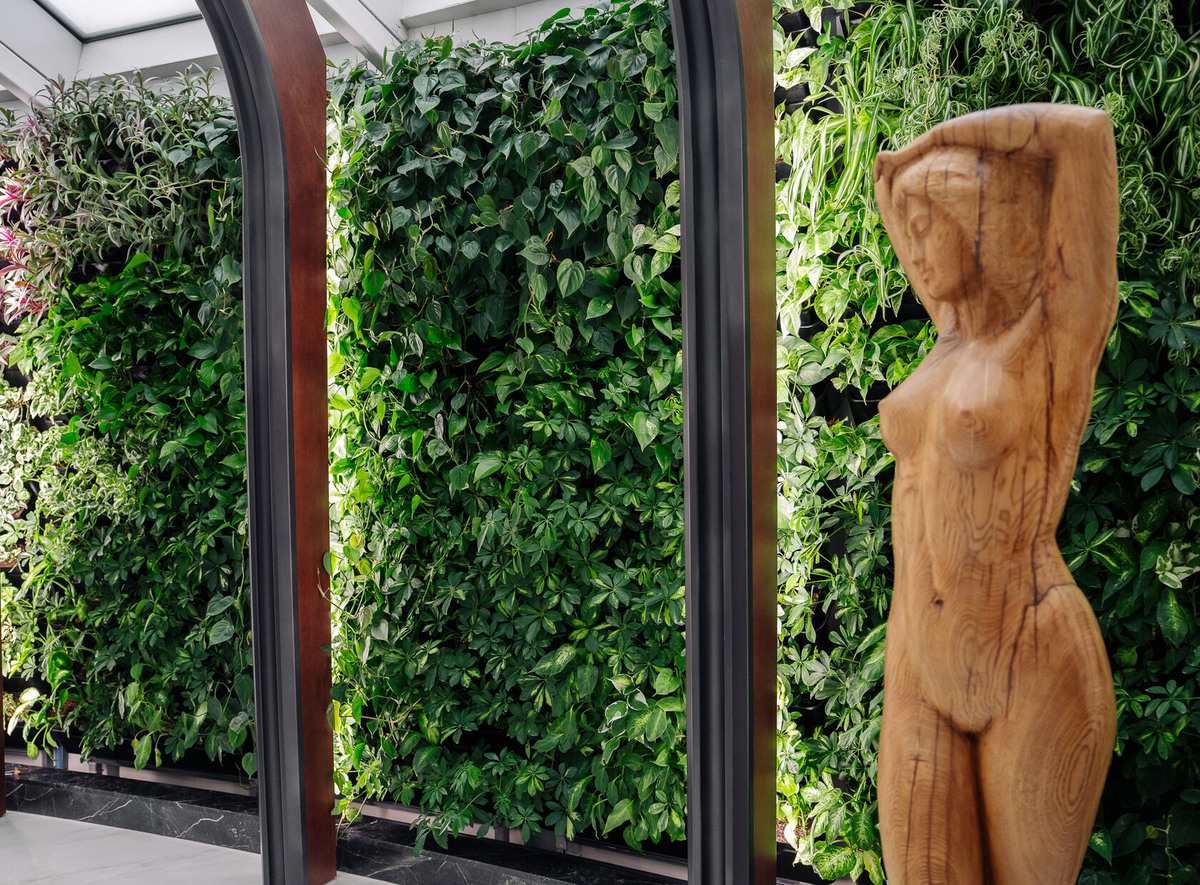 Выполнено декораторами Me Decor