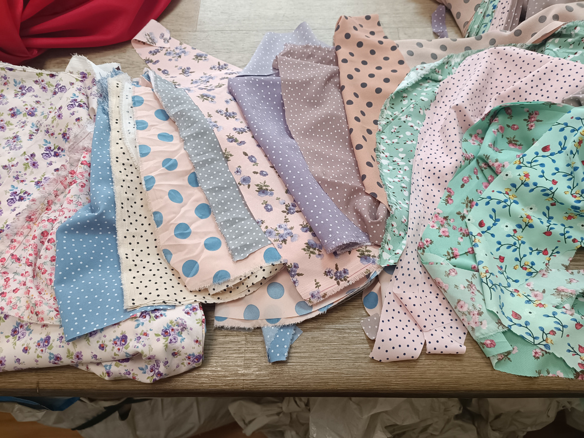 Ткани на платья для ДК. Красотень! 