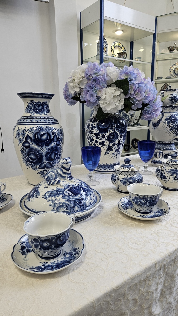 Гжельский фарфоровый завод 