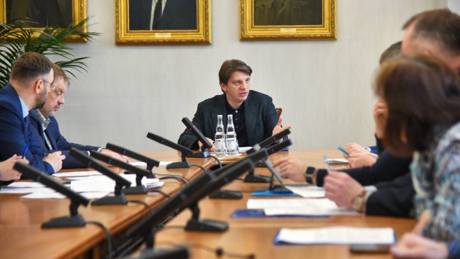 Фото: Строительный блок администрации Ленинградской области