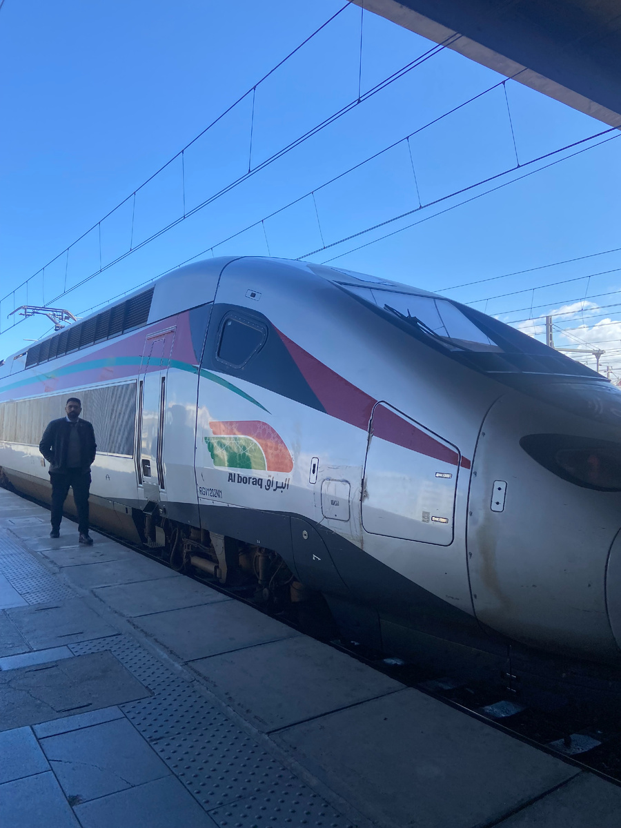 Скоростной поезде «Аль-Барак» из Касабланки в Танжер. Фото автора блог Дочь Пелевина