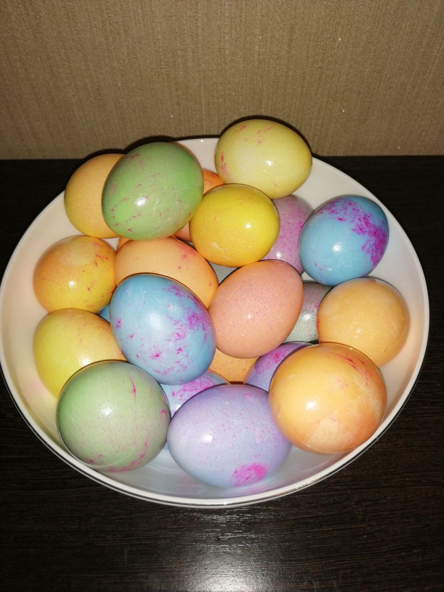 Это я красила в прошлом и позапрошлом году. Листайте галерею. Не всегда у меня руки-крюки бывают.