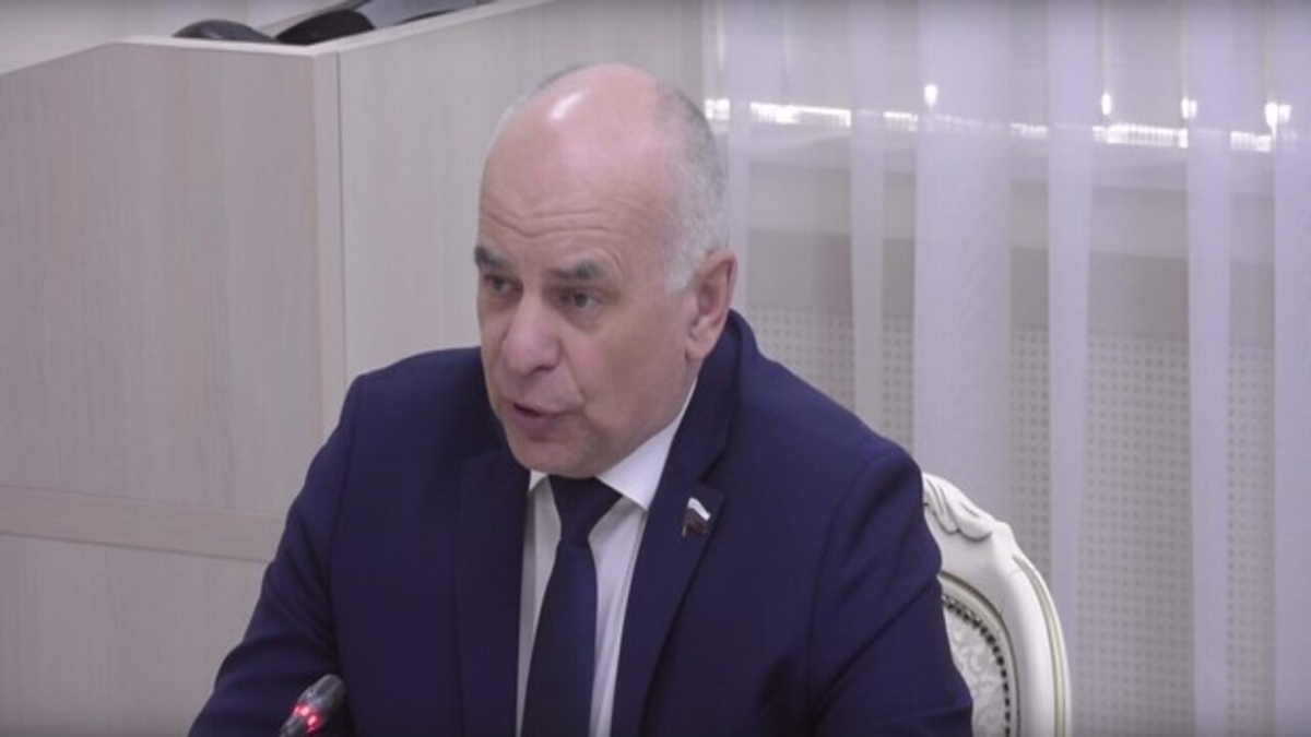    Курская облдума досрочно прекратила полномочия депутата Максима Васильева