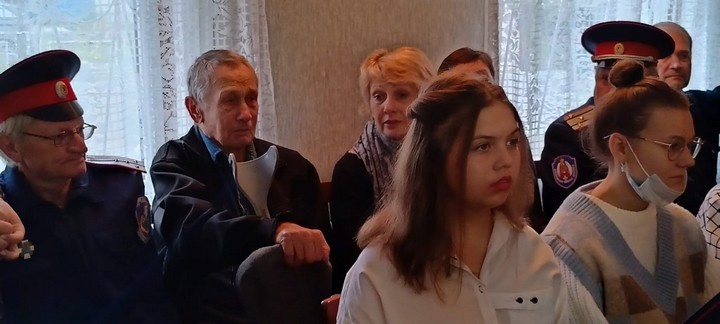 В библиотеке Красносулинский вестник  📷
