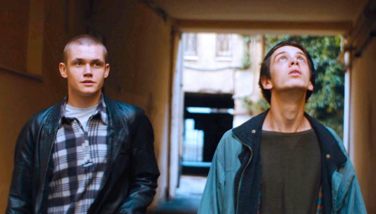 Путешествие на солнце и обратно, кадр из фильма