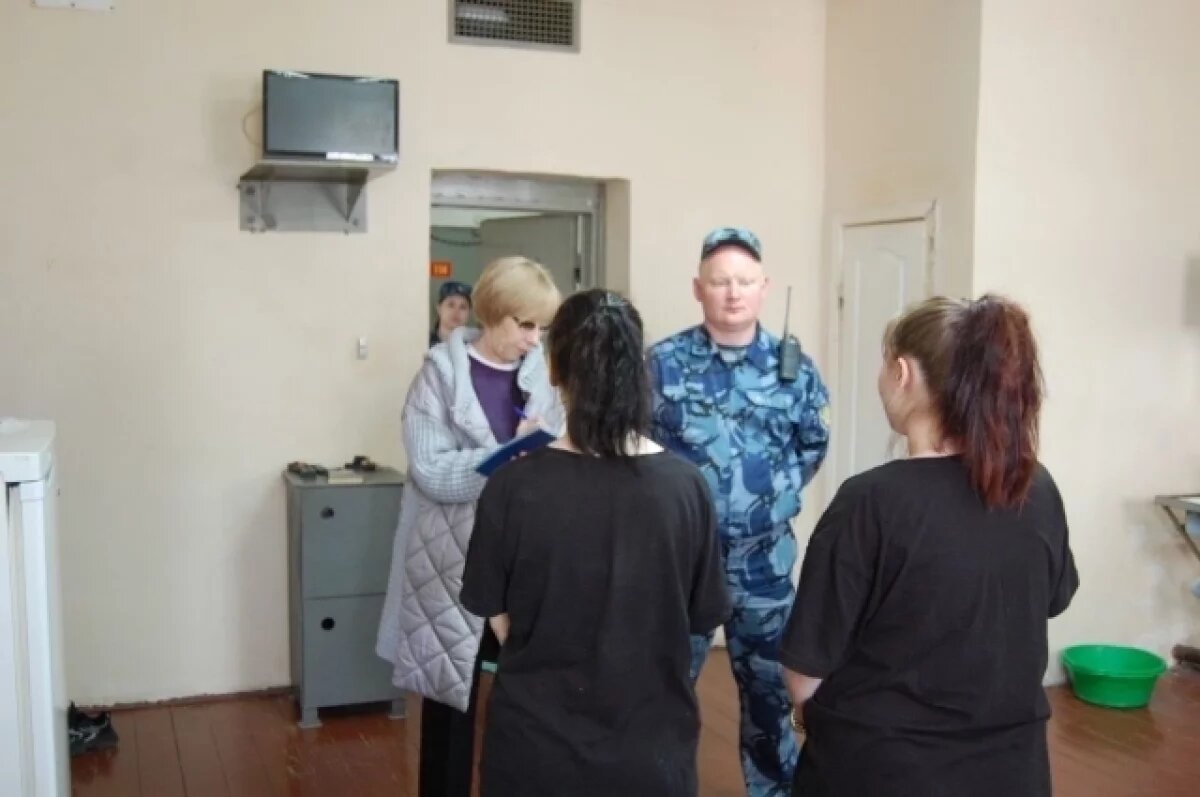    Авдеева встретилась с подростками, надругавшимися над юношей в Ижевске