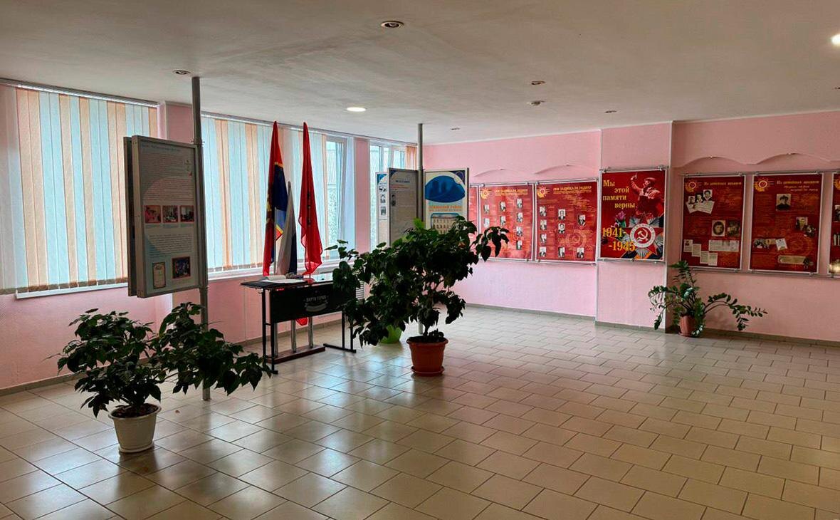    Школа Красноярска, где скончался 12-летний подросток, 21 апреля 2025 года Фото: ГСУ СК России по Красноярскому краю и Республике Хакасия / Telegram Георгий