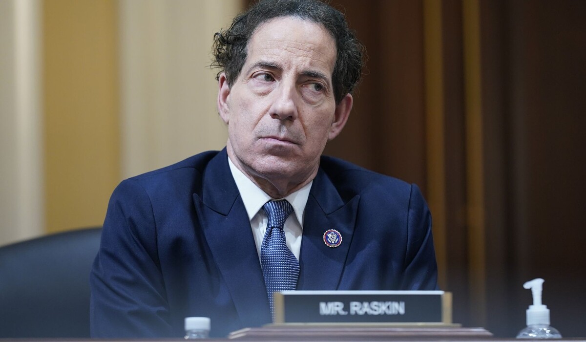    Конгрессмен-демократ грозит после смены власти отомстить трампистам за «фашистский хаос»