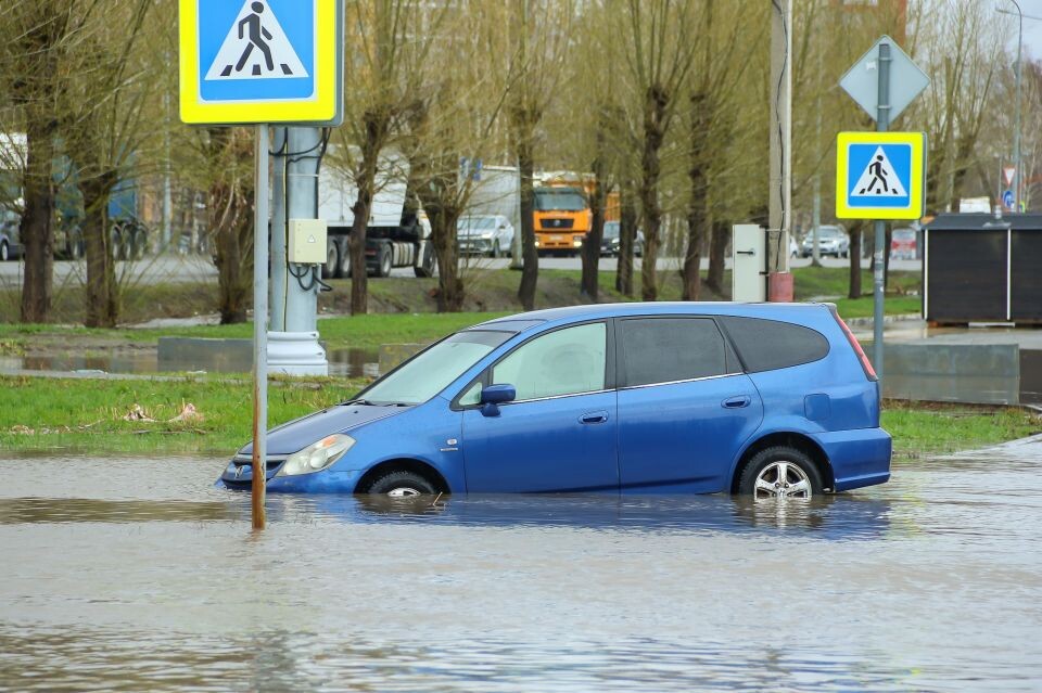    Последствия дождя в Барнауле. Источник: Виталий Барабаш