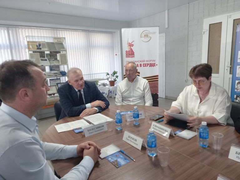    Участники гражданского форума «Победа в сердце» присоединились к Дню единых действий «О»