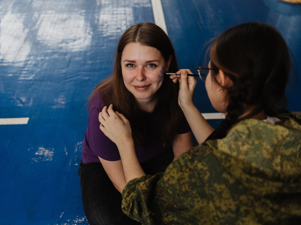    В Сургутском районе прошли военно-патриотические соревнования «Макияж под камуфляж»