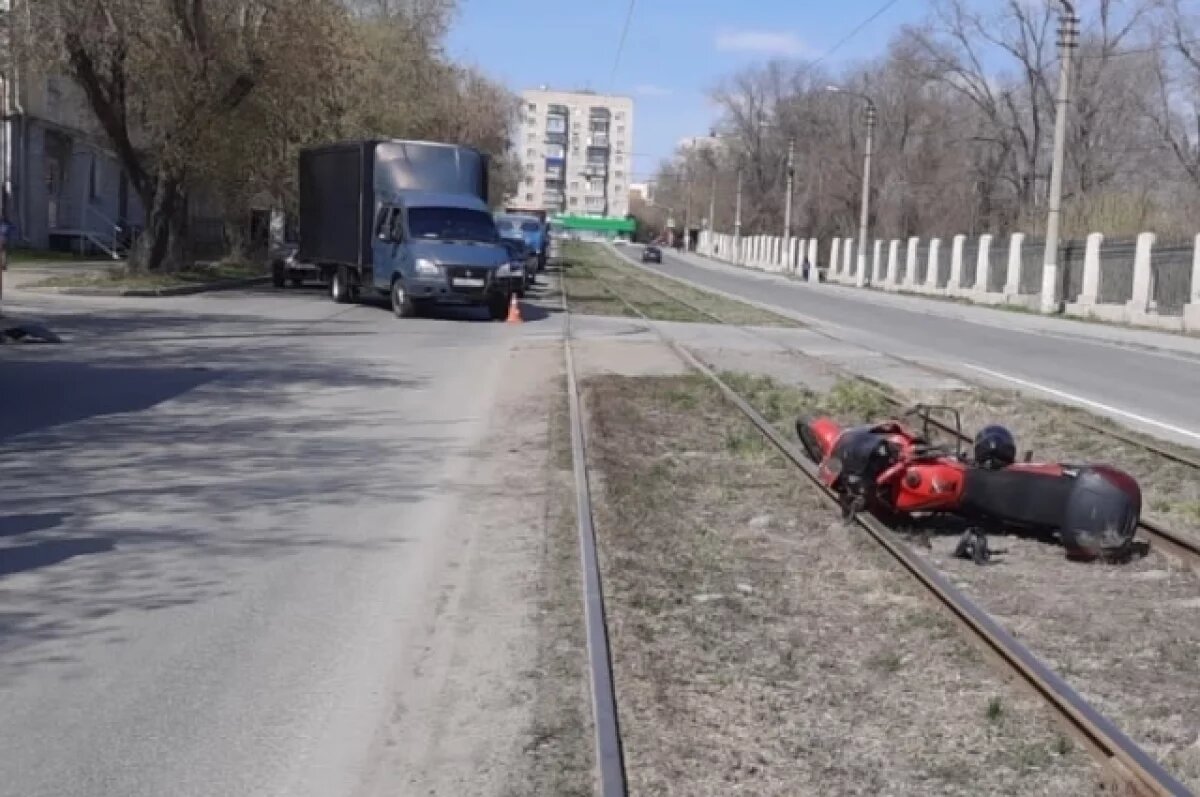    В Магнитогорске водитель «ГАЗели» при развороте снес мотоциклиста
