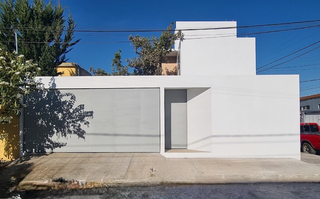 Источник изображения - https://amazingarchitecture.com/storage/files/4049/architecture-firm/racma-arquitectura/loft-aguacate/loft-aguacate-texcoco-racma-arquitectura-8.jpg