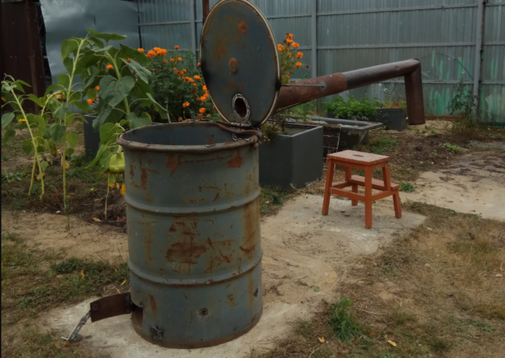 еще самодельный вариант печки для сжигания мусора