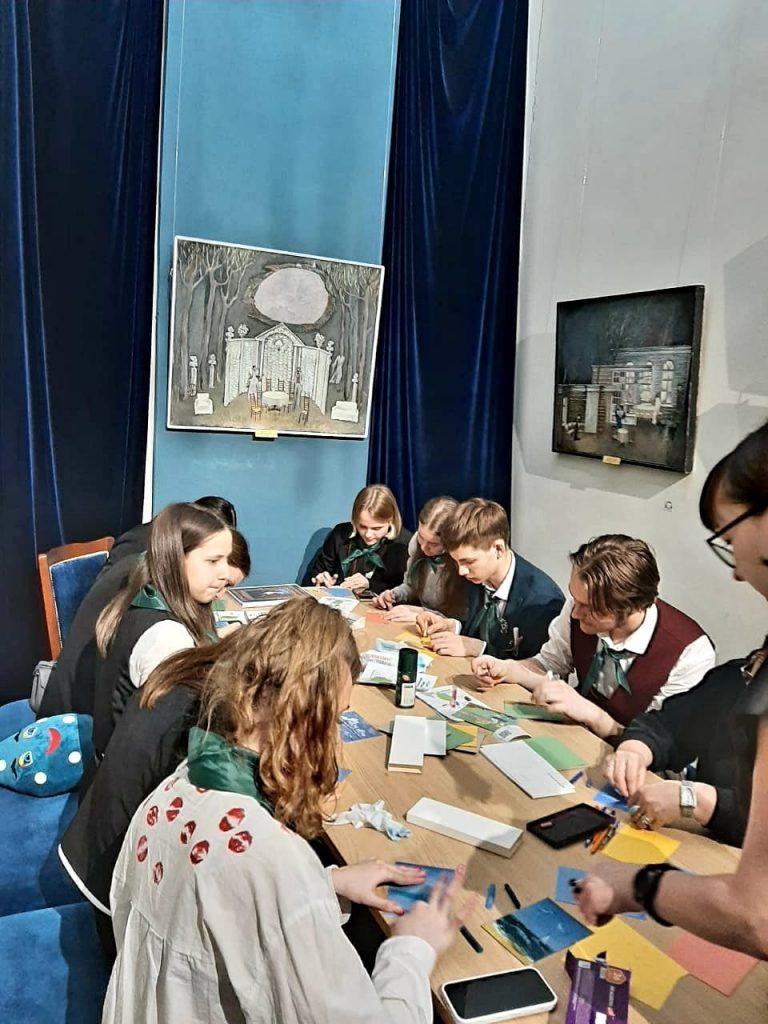 Листайте вправо, чтобы увидеть больше изображений