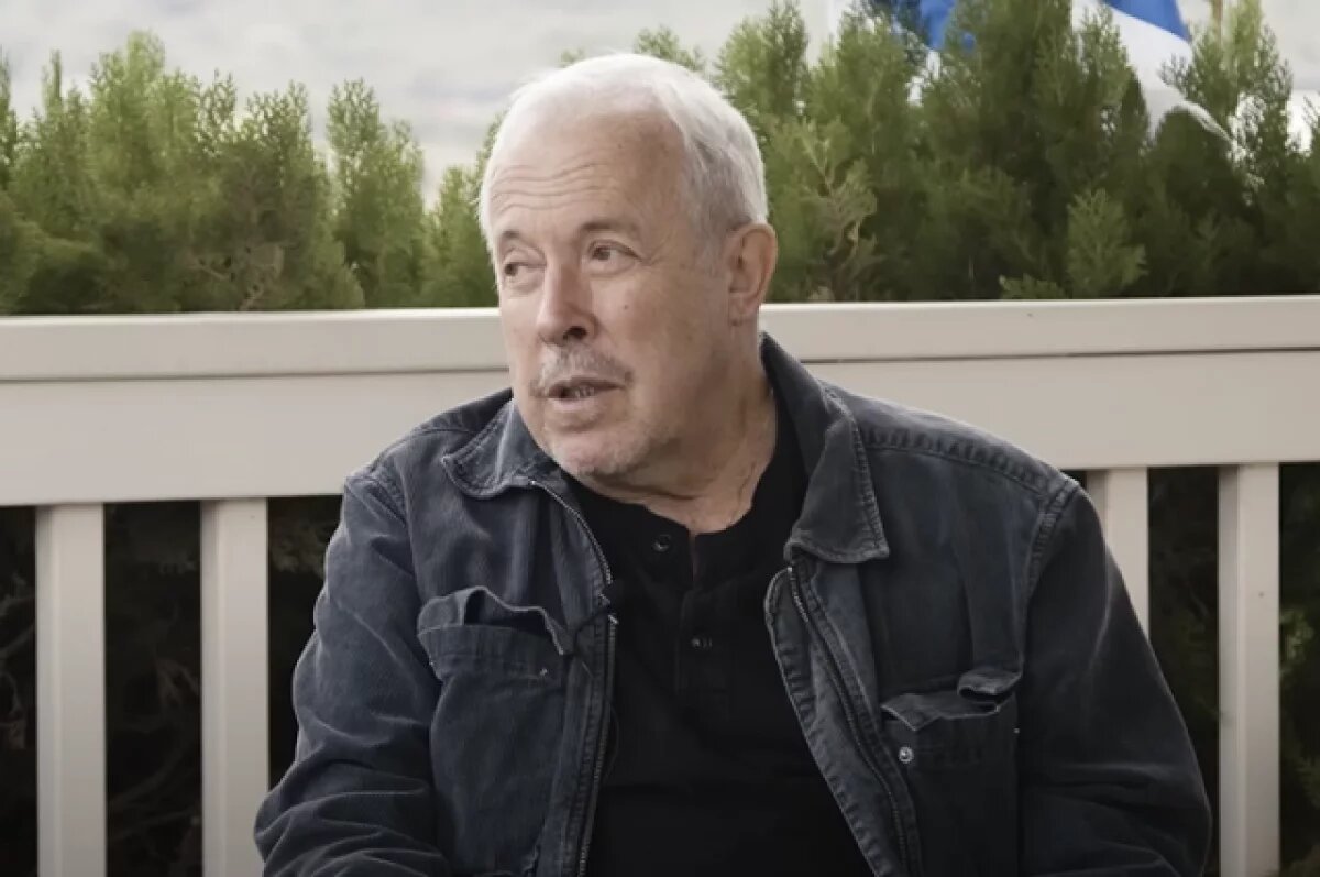    Макаревич продолжать оскорблять Россию и бывших соотечественников.