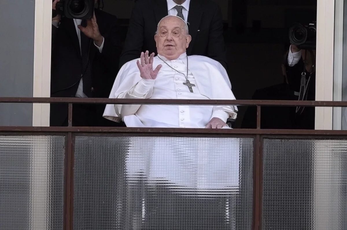    Геронтолог Новоселов: у папы римского Франциска отказали все органы