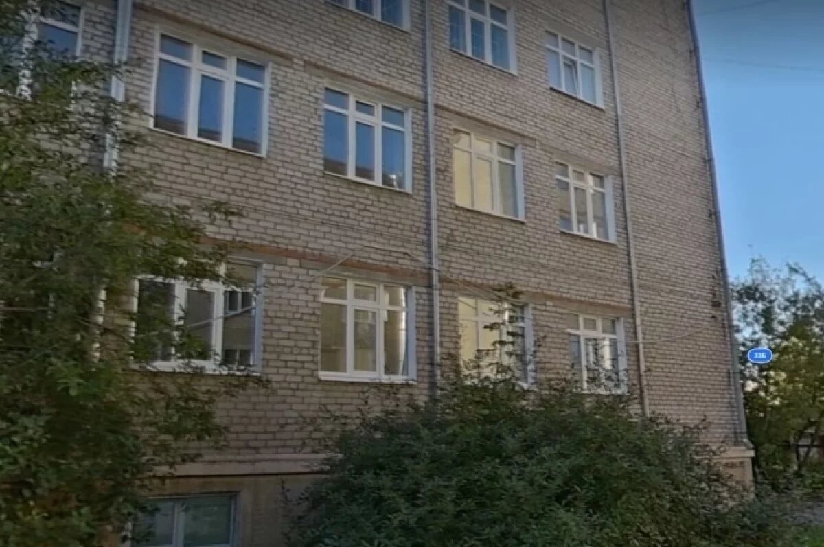    В Перми мужчина разбил окно и сбежал из наркологического диспансера