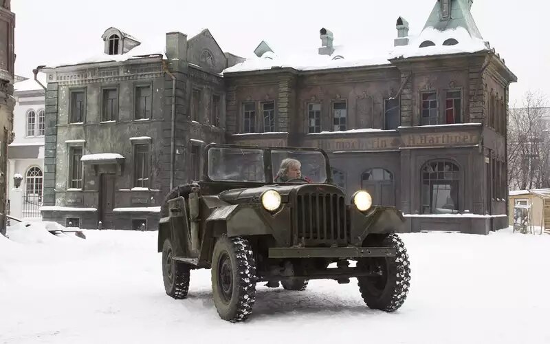    К 1945 году было произведено менее пяти тысяч экземпляров ГАЗ-67, однако на их базе создавались легкие бронированные автомобили ГАЗ-64Б.