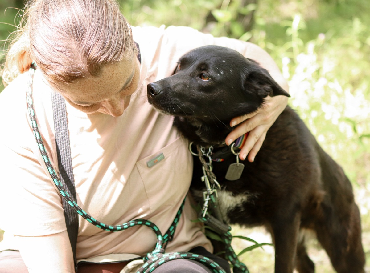 Девчат вам виднее, но вы уж всё равно бережно пристраивайте