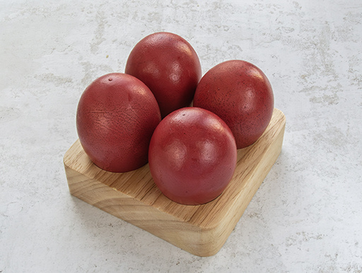 Яйца, окрашенные мареной