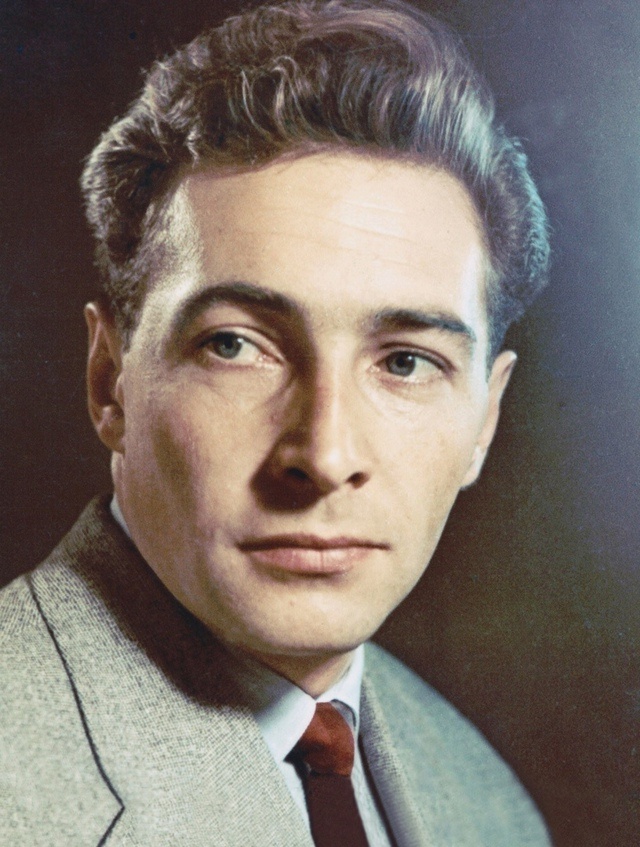 Вячеслав Тихонов