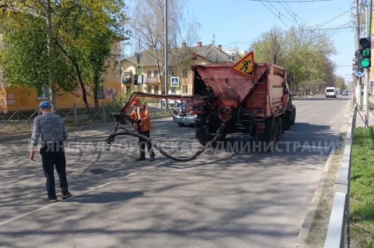   Ямочный ремонт в Брянске провели на 3600 квадратных метрах дорог