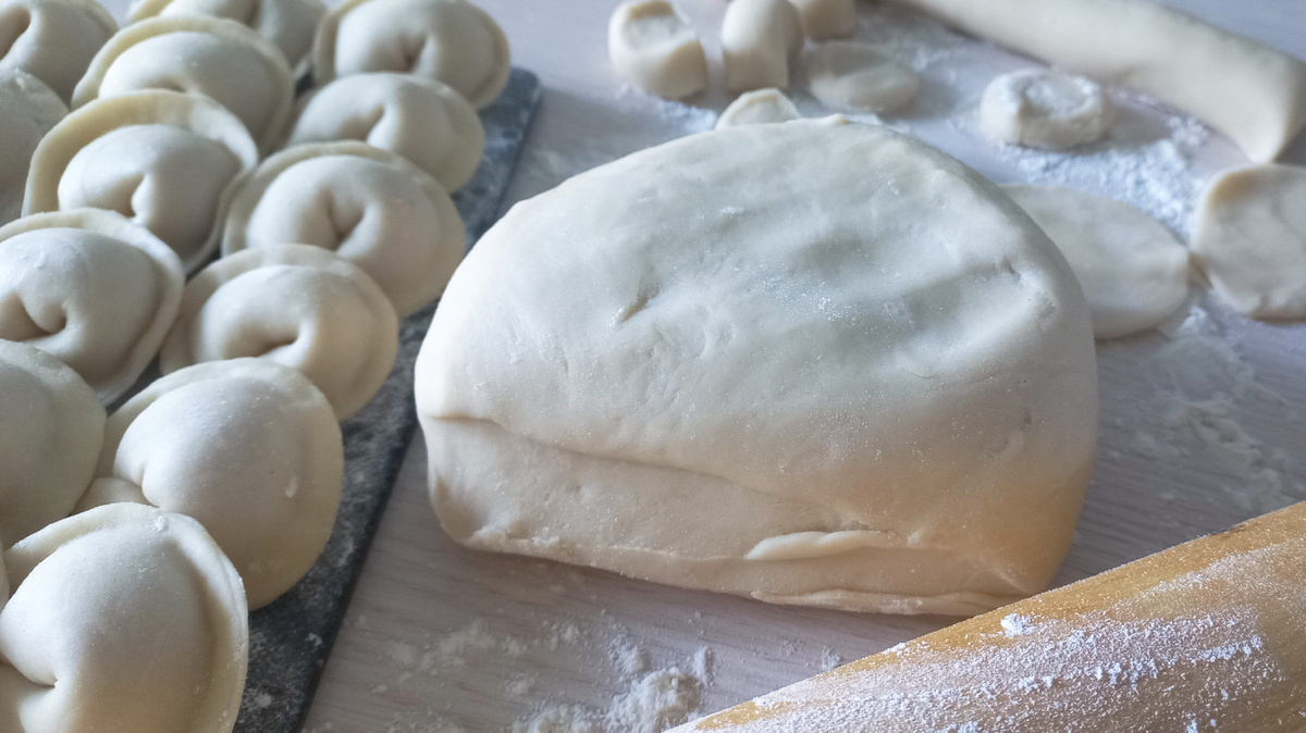 Тесто на кипятке с яйцом: идеальный выбор для пельменей и вареников