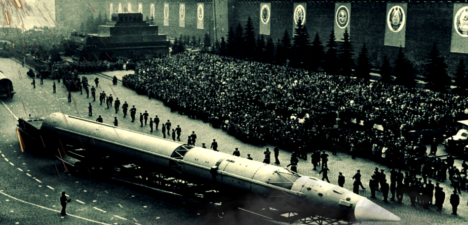 ГР-1 на параде 7 ноября 1965 года