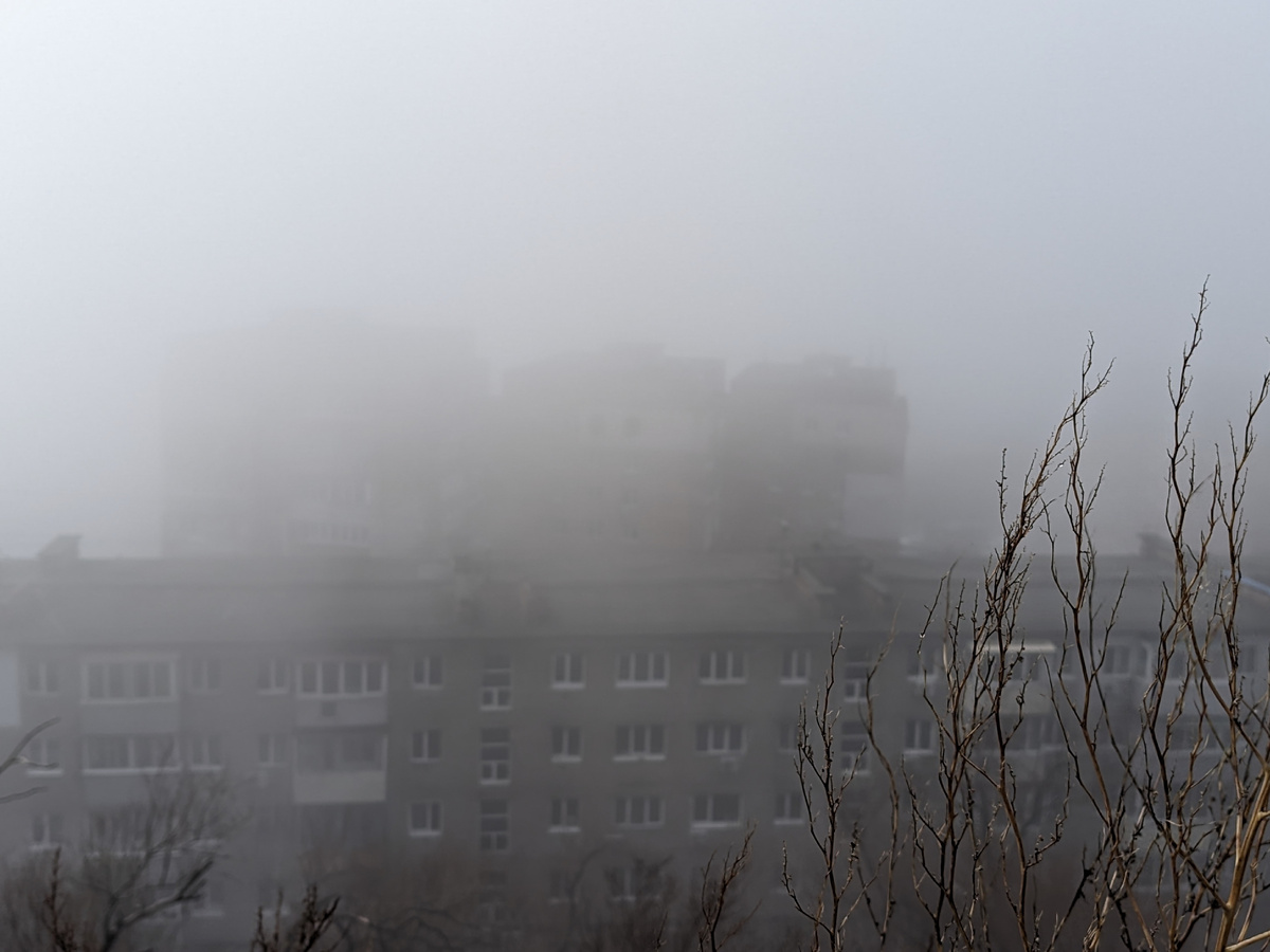 Туманное апрельское утро. 