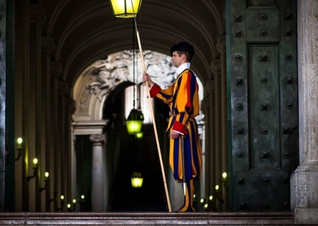    NYP: новым Папой Римским могут стать выходцы из США, Италии, Африки или Шри-Ланки