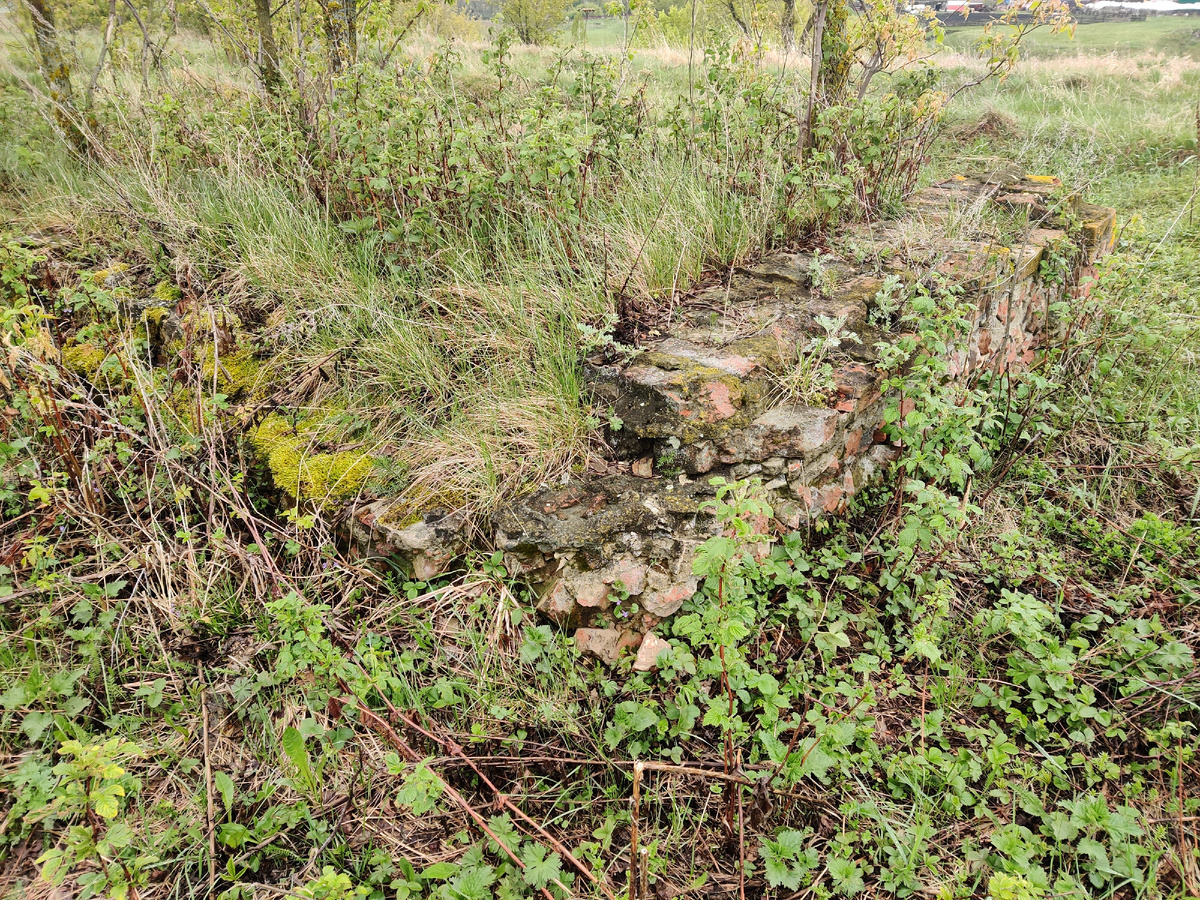 Остатки былой прошлой школы.