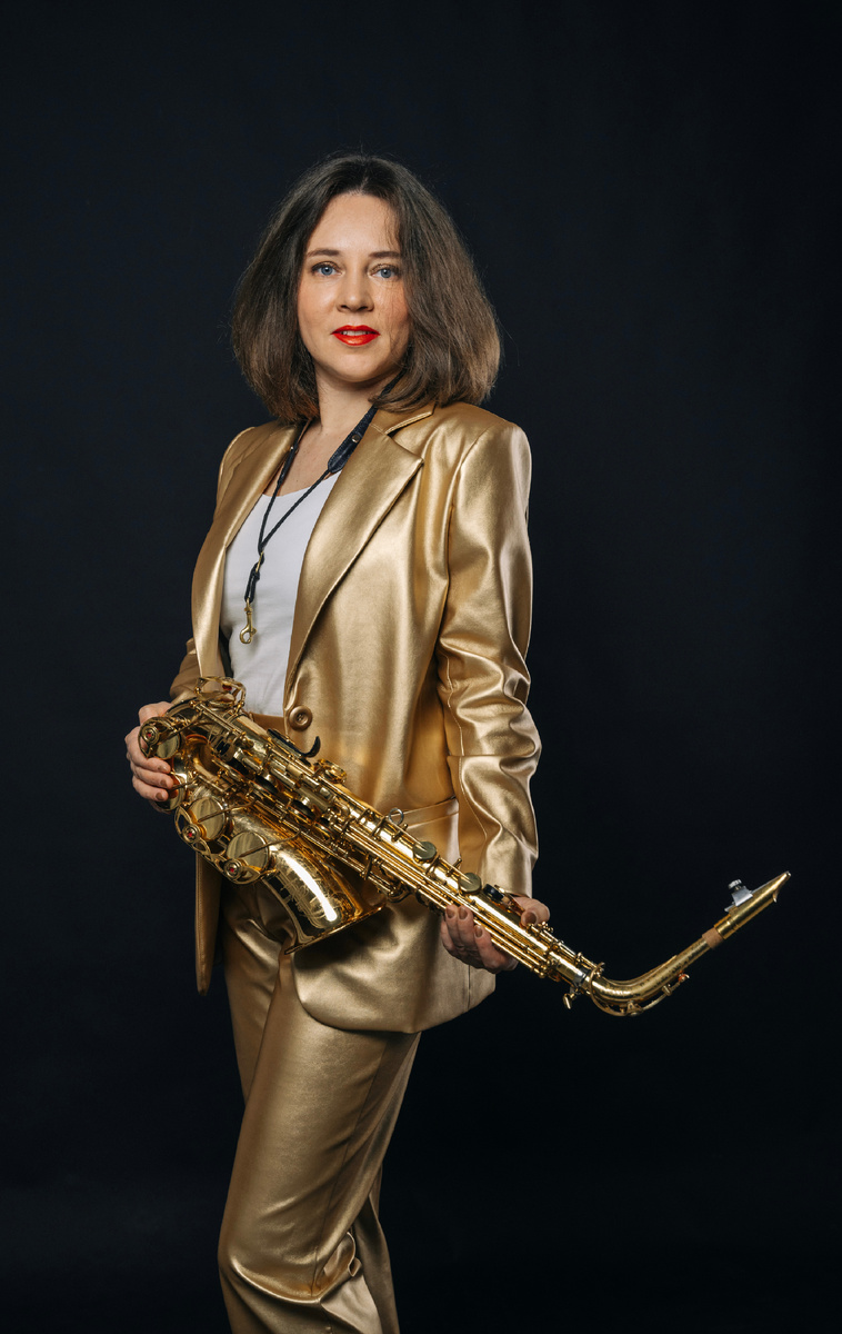 Я собственной персоной по состоянию на 2025 год :) Маша Куцкова он-лайн) 