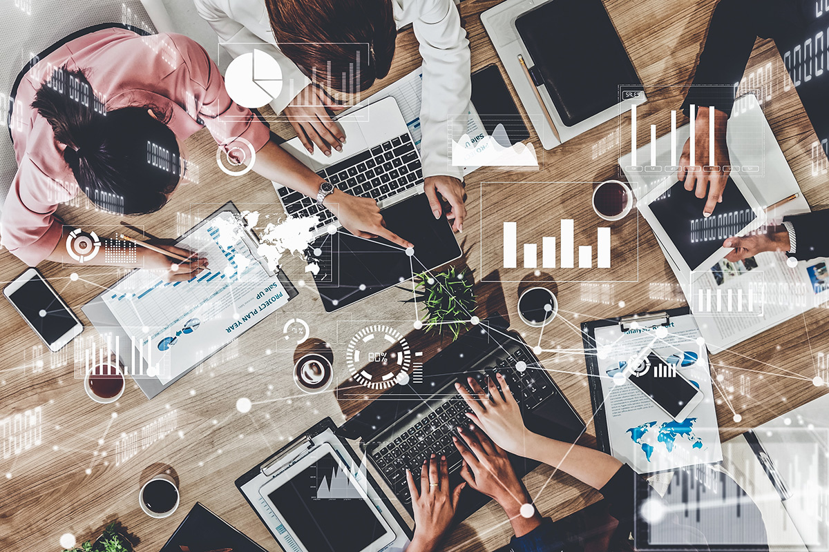    Гибкий график, премии, бонусы — условия можно обсудить, если вы нужны компании. Источник: Shutterstock