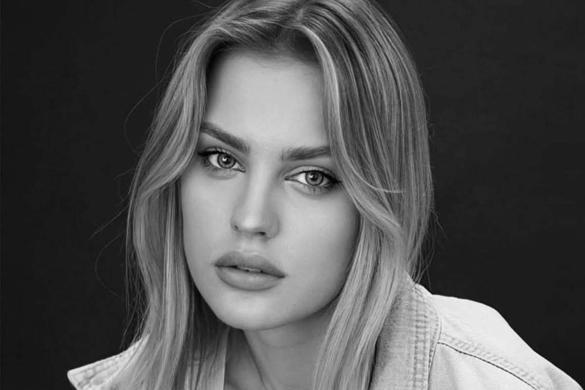     Умерла от редкой болезни Кристина Рахимова, к которой обратился на видео Данила Козловский