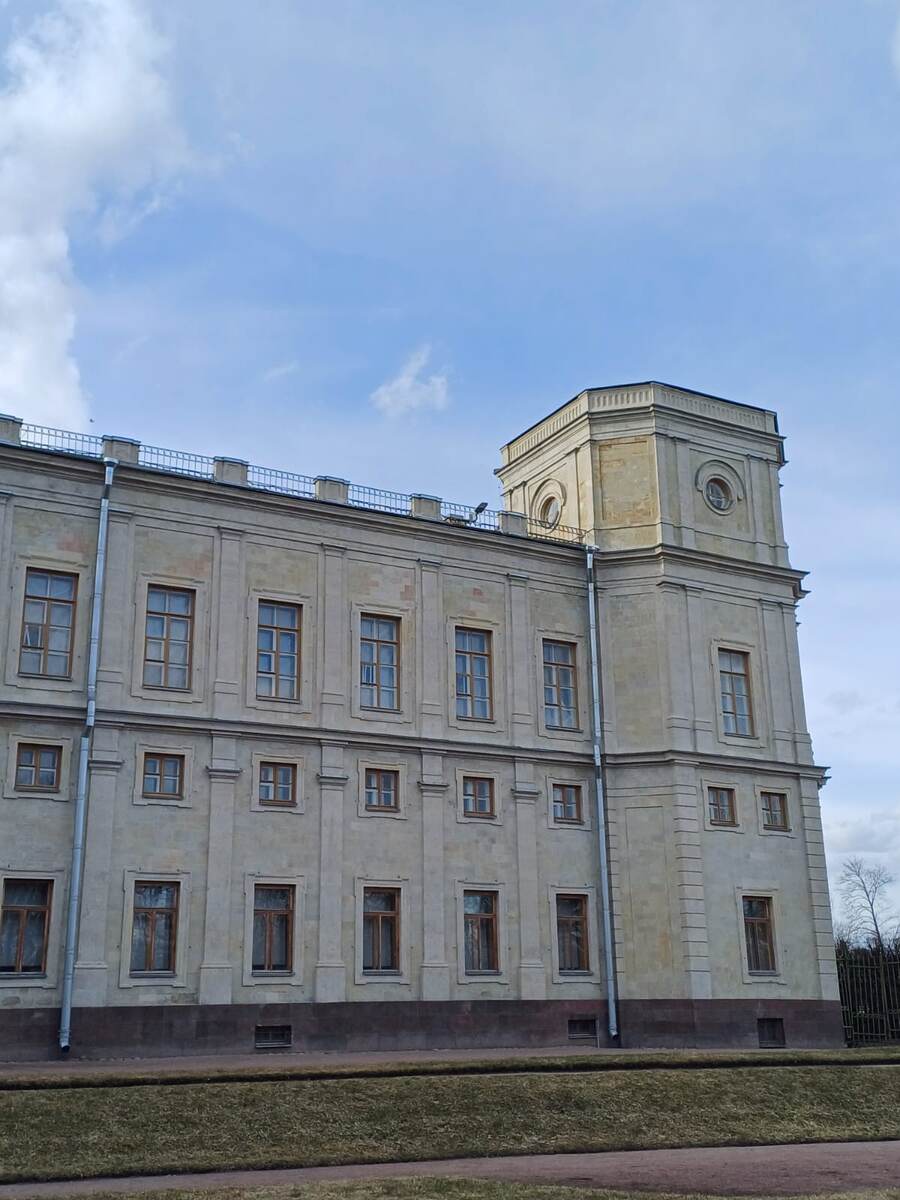 Только раза с 8 удалось сделать фото без людей