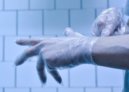    Пластический хирург рассказал о женщине, которая захотела стать мужчиной, чтобы попасть на фронт