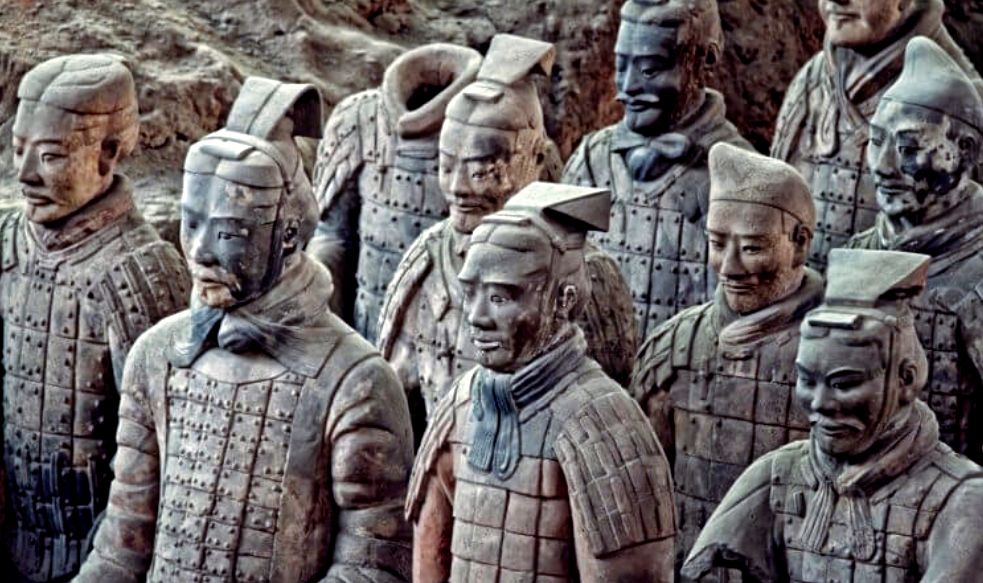 Глиняные солдаты, источник фото: hi-news.ru