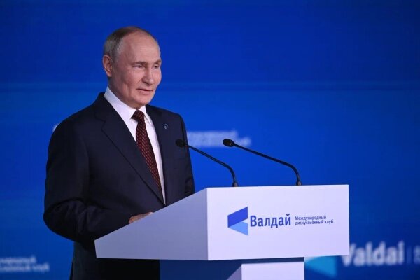 Президент РФ Владимир Путин. Обложка © Life.ru