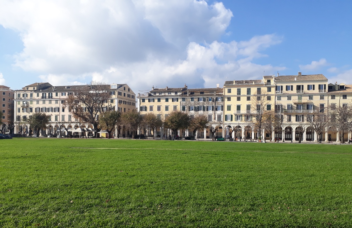 Открытое пространство Спианада на острове Корфу/© Александровы АГ/commons.wikimedia.org