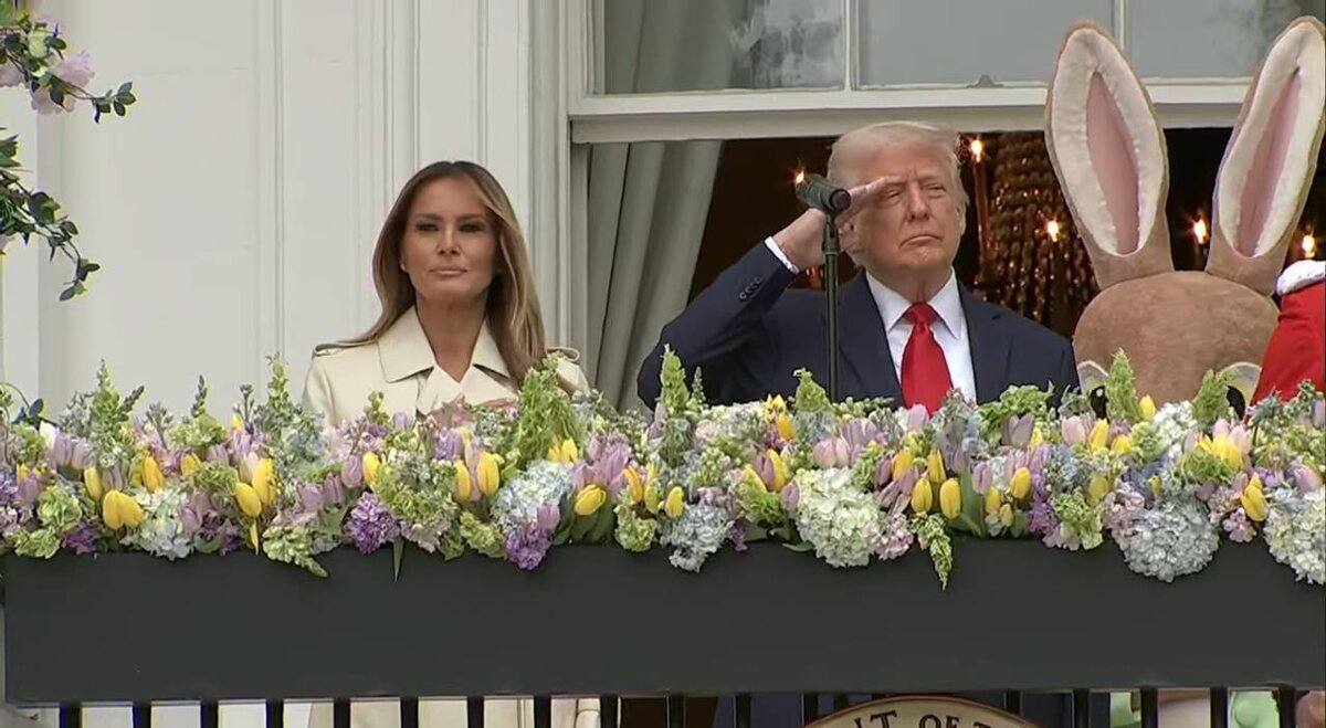 Трамп продолжает дрейфовать влево: «Мы возвращаем религию в Америку.