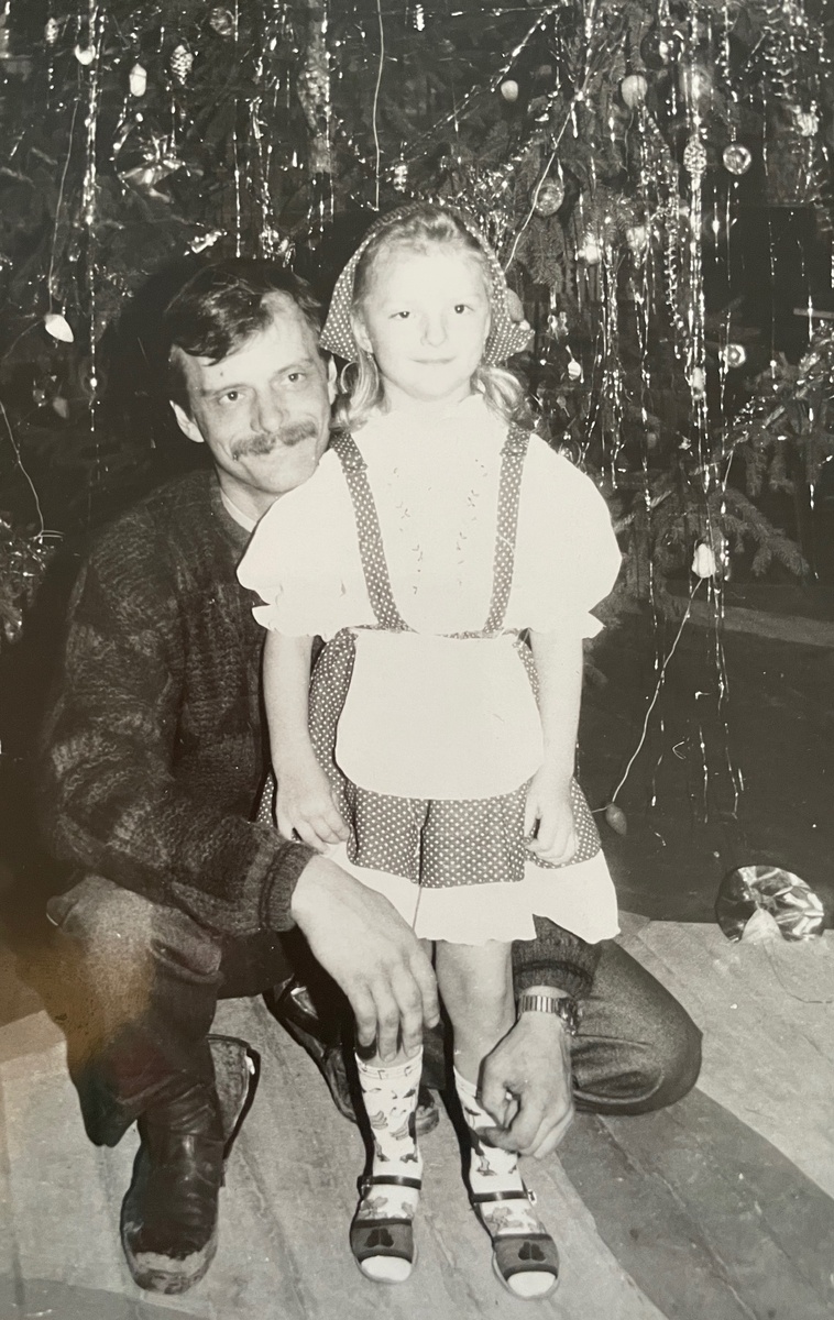 Я с папой на утреннике.