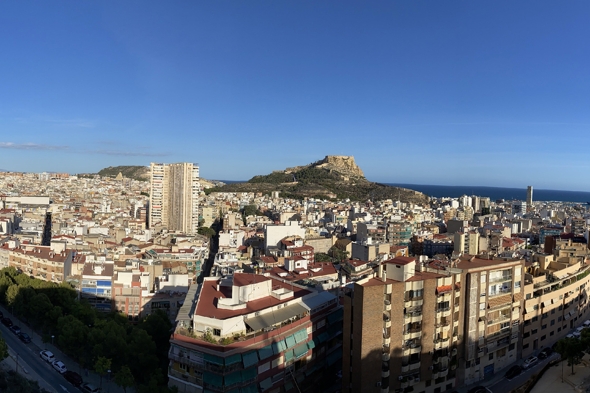 Парк дель Тоссаль. Вид на город