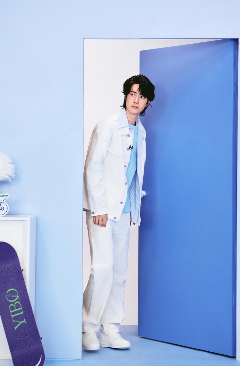 Появление звезды: всем привет! (фото из открытых источников)