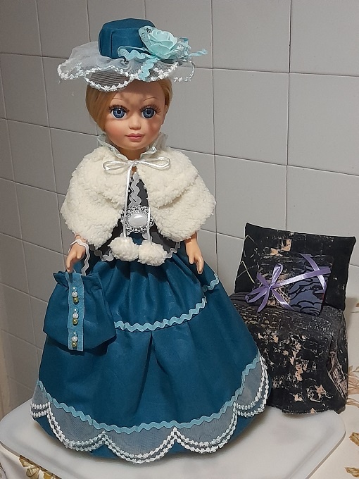 "Бирюзовые небеса" - пасхальный наряд куклы Анастасии. Апрель, 2025. 
