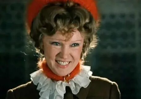 Л.Гурченко в фильме "Любовь и голуби" режиссера В. Меньшова (СССР, 1984)